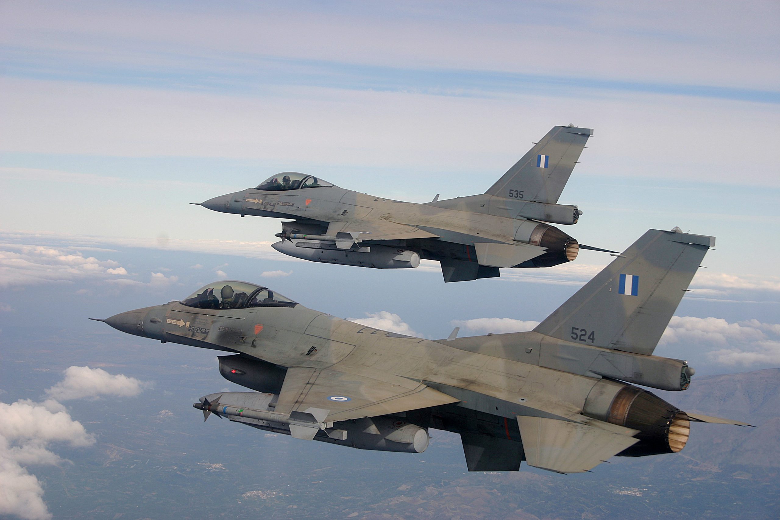 Τουρκικά F-16 προχώρησαν σε παραβιάσεις στο Αιγαίο ανήμερα της Πρωτοχρονιάς Τουρκικά F-16 προχώρησαν σε παραβιάσεις στο Αιγαίο ανήμερα της Πρωτοχρονιάς