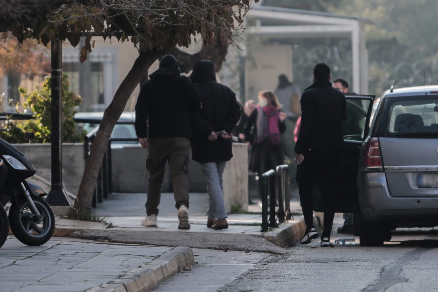 Κολωνός: Στη φυλακή δυο ακόμη κατηγορούμενοι για το βιασμό της 12χρονης Κολωνός: Στη φυλακή δυο ακόμη κατηγορούμενοι για το βιασμό της 12χρονης