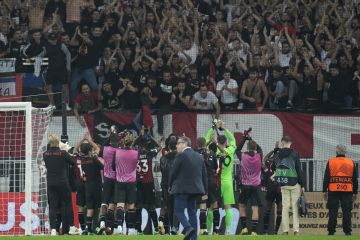 Ταινία ερωτικού περιεχομένου γυρίστηκε εν ώρα αγώνα (Νις με Λιλ) στο γήπεδο “Allianz Riviera” στη Γαλλία Ταινία ερωτικού περιεχομένου γυρίστηκε εν ώρα αγώνα (Νις με Λιλ) στο γήπεδο “Allianz Riviera” στη Γαλλία
