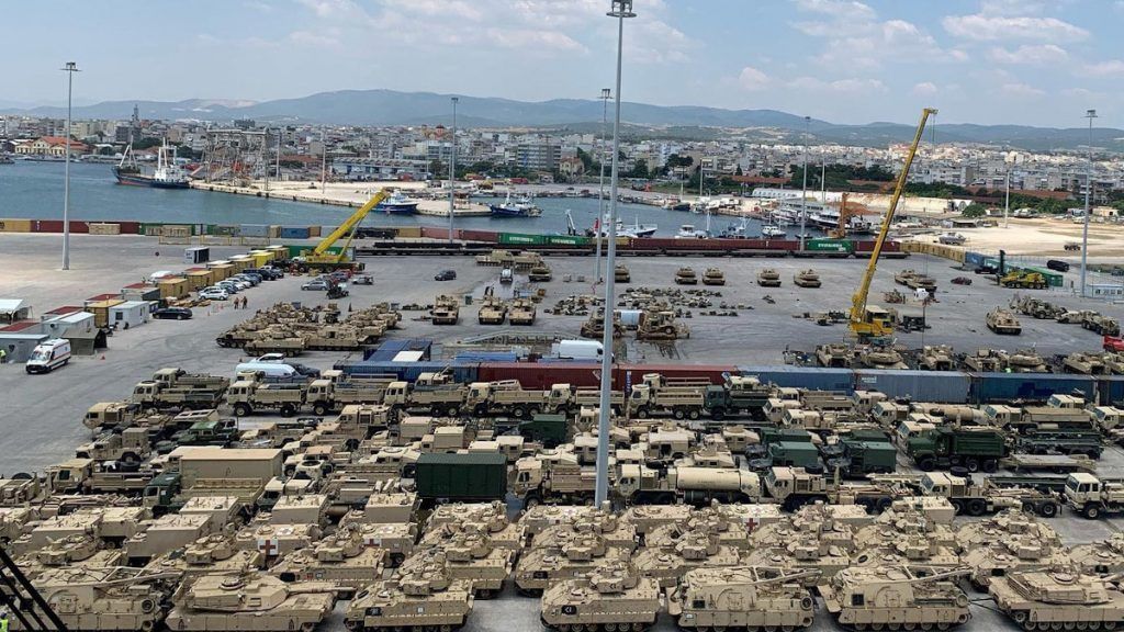 “Απόβαση”  στρατιωτικών φορτίων των ΗΠΑ στην Αλεξανδρούπολη