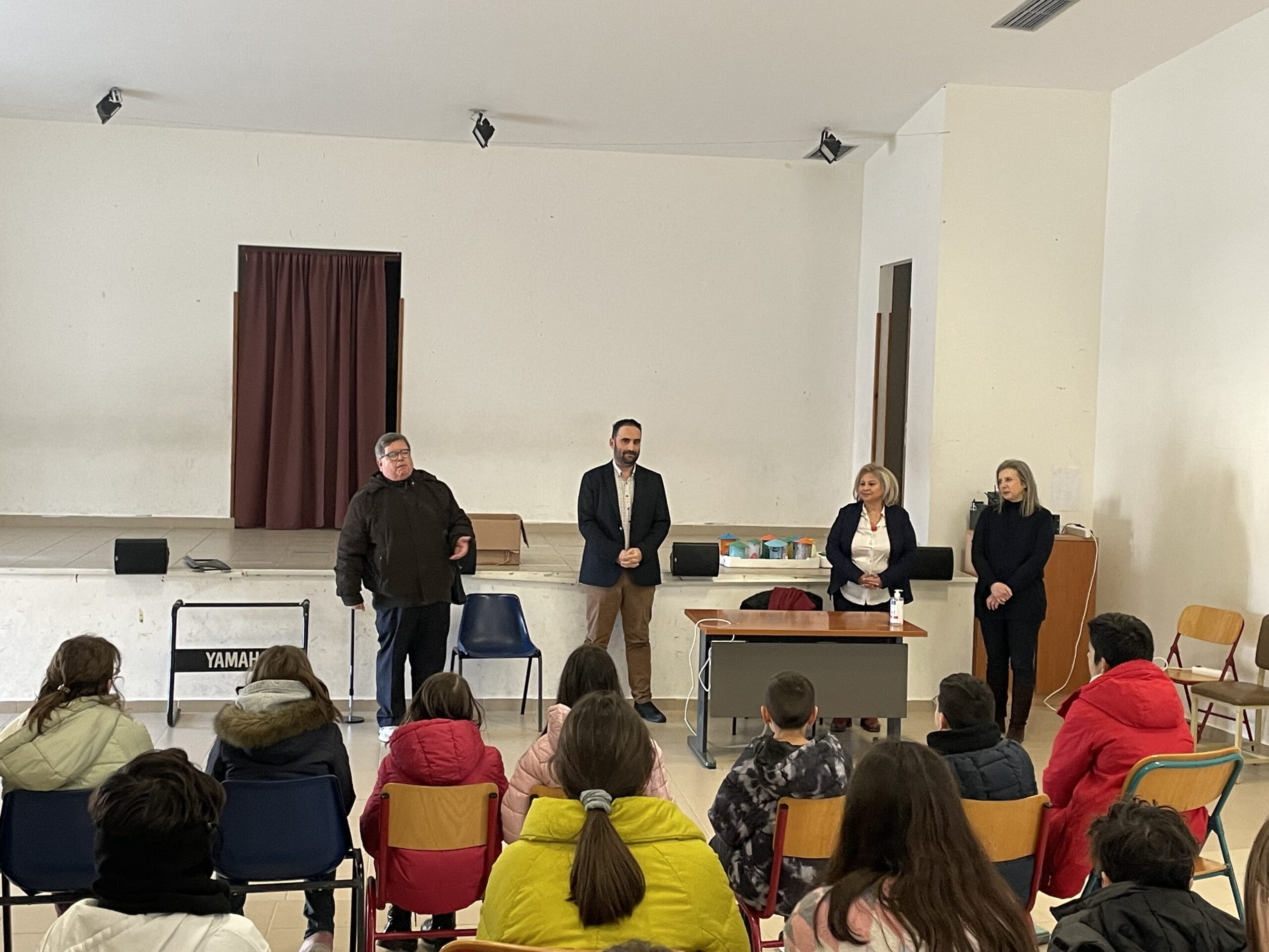 «Αντώνης Γραβάνης: «Προχωράμε στη δημιουργία βιβλιοθηκών σε σχολεία με τη συνδρομή μαθητών και εκπαιδευτικών»