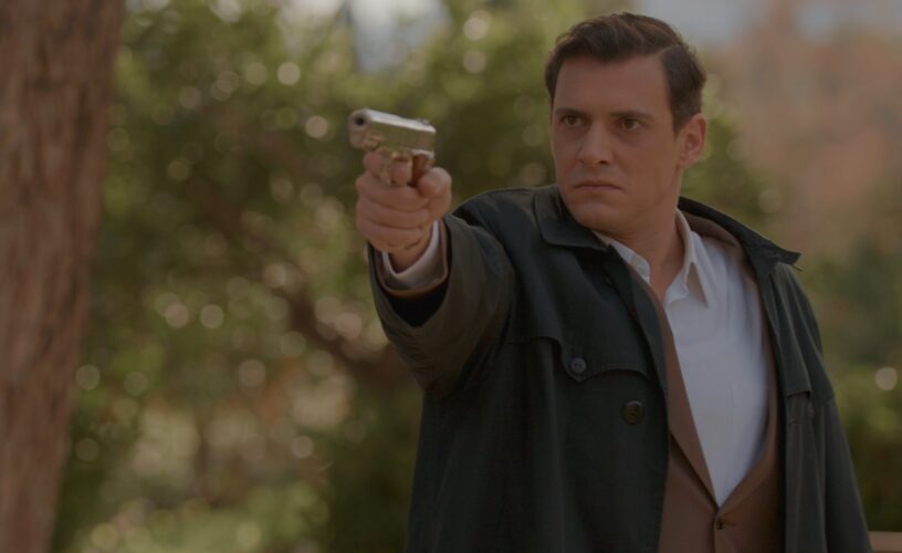 Έρωτας Φυγάς: Ο Ιάσονας δε διστάζει να βάψει τα χέρια του με αίμα! Έρωτας Φυγάς: Ο Ιάσονας δε διστάζει να βάψει τα χέρια του με αίμα!