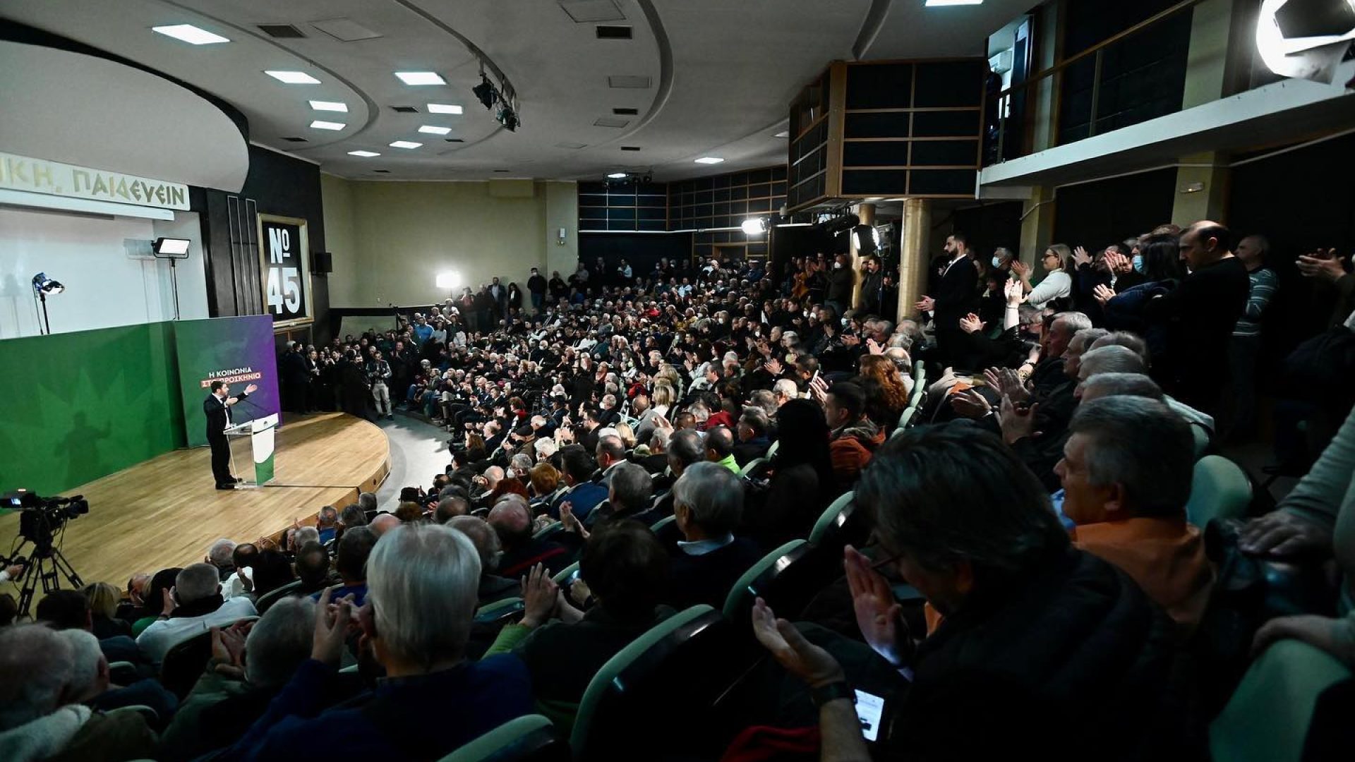 Ανδρουλάκης από Δράμα: «Ψηφίζεις ΠΑΣΟΚ για να υπερασπιστείς την αξιοπρέπεια του ελληνικού λαού απέναντι στα συμφέροντα» Ανδρουλάκης από Δράμα: «Ψηφίζεις ΠΑΣΟΚ για να υπερασπιστείς την αξιοπρέπεια του ελληνικού λαού απέναντι στα συμφέροντα»