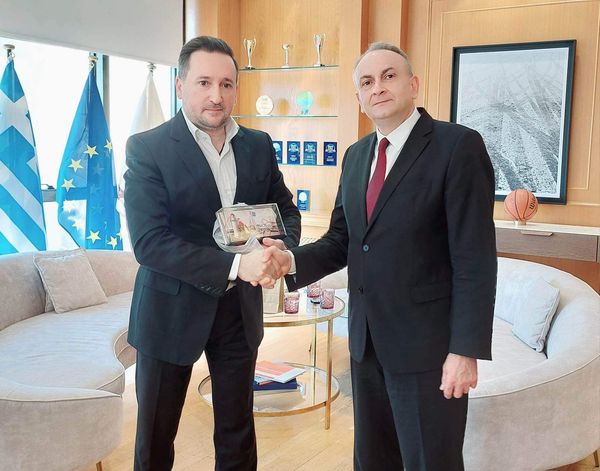Εθιμοτυπική συνάντηση Γιάννη Ζαμπούκη με τον Πρέσβη της Βουλγαρίας στην Αθήνα Εθιμοτυπική συνάντηση Γιάννη Ζαμπούκη με τον Πρέσβη της Βουλγαρίας στην Αθήνα