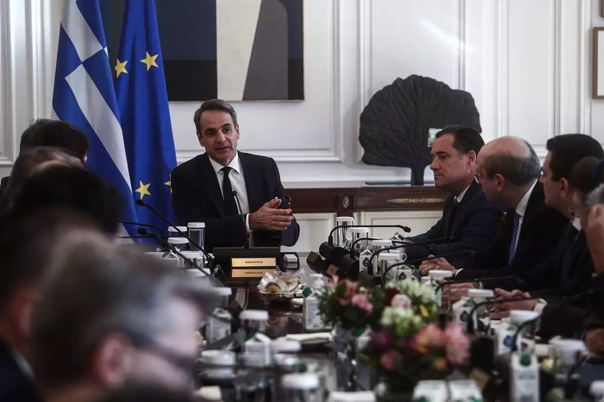 Μητσοτάκης: Ο ΣΥΡΙΖΑ υποτίθεται ότι διεκδικεί πλειοψηφία αλλά εγκαταλείπει τη Βουλή Μητσοτάκης: Ο ΣΥΡΙΖΑ υποτίθεται ότι διεκδικεί πλειοψηφία αλλά εγκαταλείπει τη Βουλή