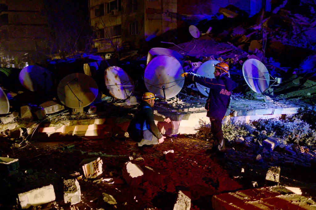 Τουρκία: Νέος σεισμός 6,4 ρίχτερ – Κατάρρευση κτηρίων και σοβαρές ζημιές