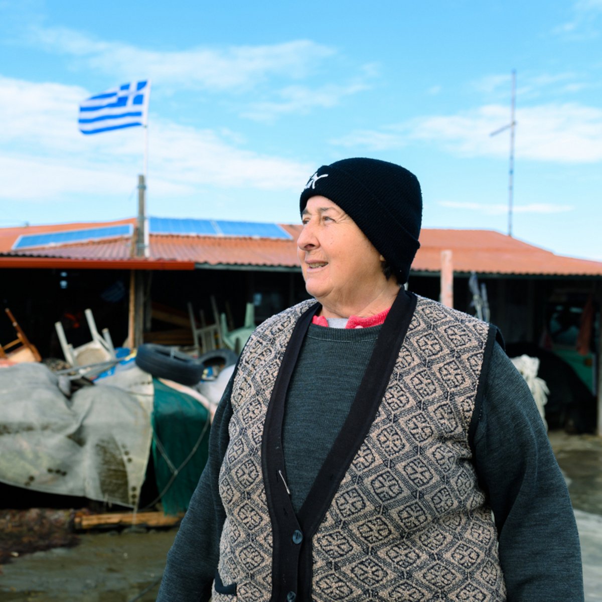 Έβρος: Η περήφανη «Κυρά του Δέλτα» που σηκώνει κάθε μέρα την ελληνική σημαία, απέκτησε δορυφορικό τηλέφωνο και Ίντερνετ για να επικοινωνεί πλέον με όλον τον κόσμο Έβρος: Η περήφανη «Κυρά του Δέλτα» που σηκώνει κάθε μέρα την ελληνική σημαία, απέκτησε δορυφορικό τηλέφωνο και Ίντερνετ για να επικοινωνεί πλέον με όλον τον κόσμο