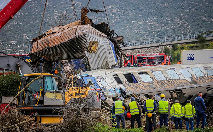 Λύτρας για Τέμπη: Να μη δεχτούν την αποζημίωση οι οικογένειες εάν η εταιρεία ζητήσει να παραιτηθούν από τα δικαιώματά τους Λύτρας για Τέμπη: Να μη δεχτούν την αποζημίωση οι οικογένειες εάν η εταιρεία ζητήσει να παραιτηθούν από τα δικαιώματά τους