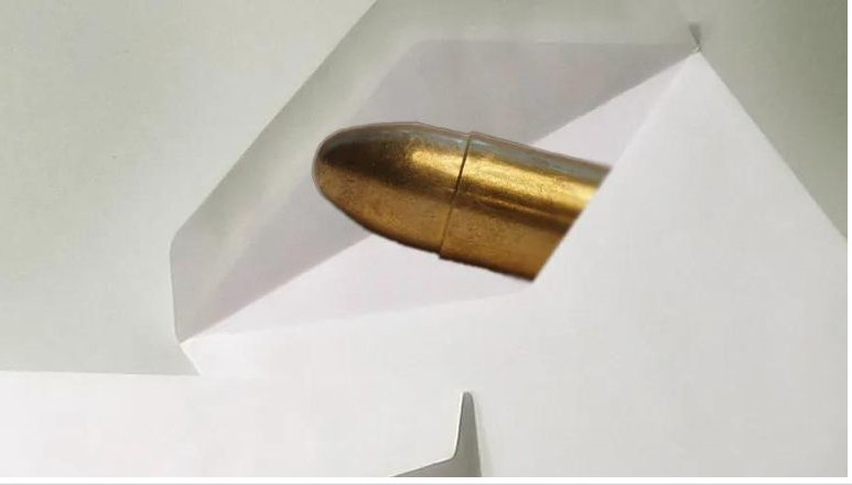 Βρέθηκε φάκελος με σφαίρα στο γραμματοκιβώτιο του σπιτιού διευθύντριας δημόσιας υπηρεσίας
