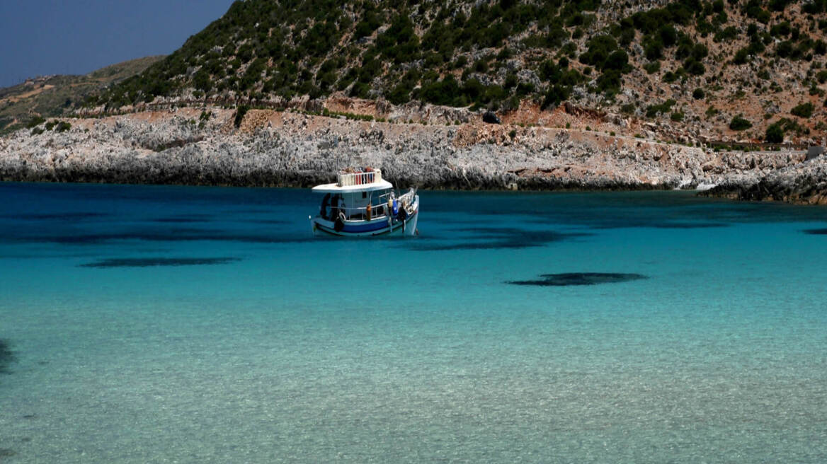 Πληθαίνουν τα δημοσιεύματα του εξωτερικού που αποθεώνουν ελληνικό νησί ως no 1 προορισμό για βιώσιμο τουρισμό-Το αποκαλούν “φυσική όαση χωρίς οργανωμένες παραλίες” Πληθαίνουν τα δημοσιεύματα του εξωτερικού που αποθεώνουν ελληνικό νησί ως no 1 προορισμό για βιώσιμο τουρισμό-Το αποκαλούν “φυσική όαση χωρίς οργανωμένες παραλίες”