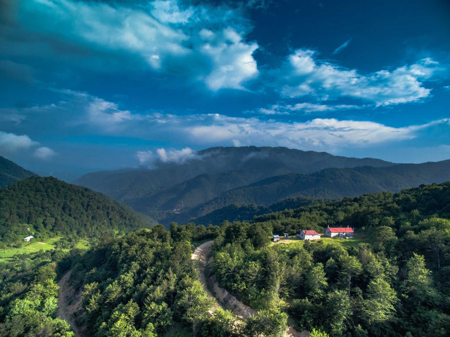 Η Βουλγαρία και η Ελλάδα δημιουργούν νέες τουριστικές διαδρομές στην οροσειρά της Ροδόπης