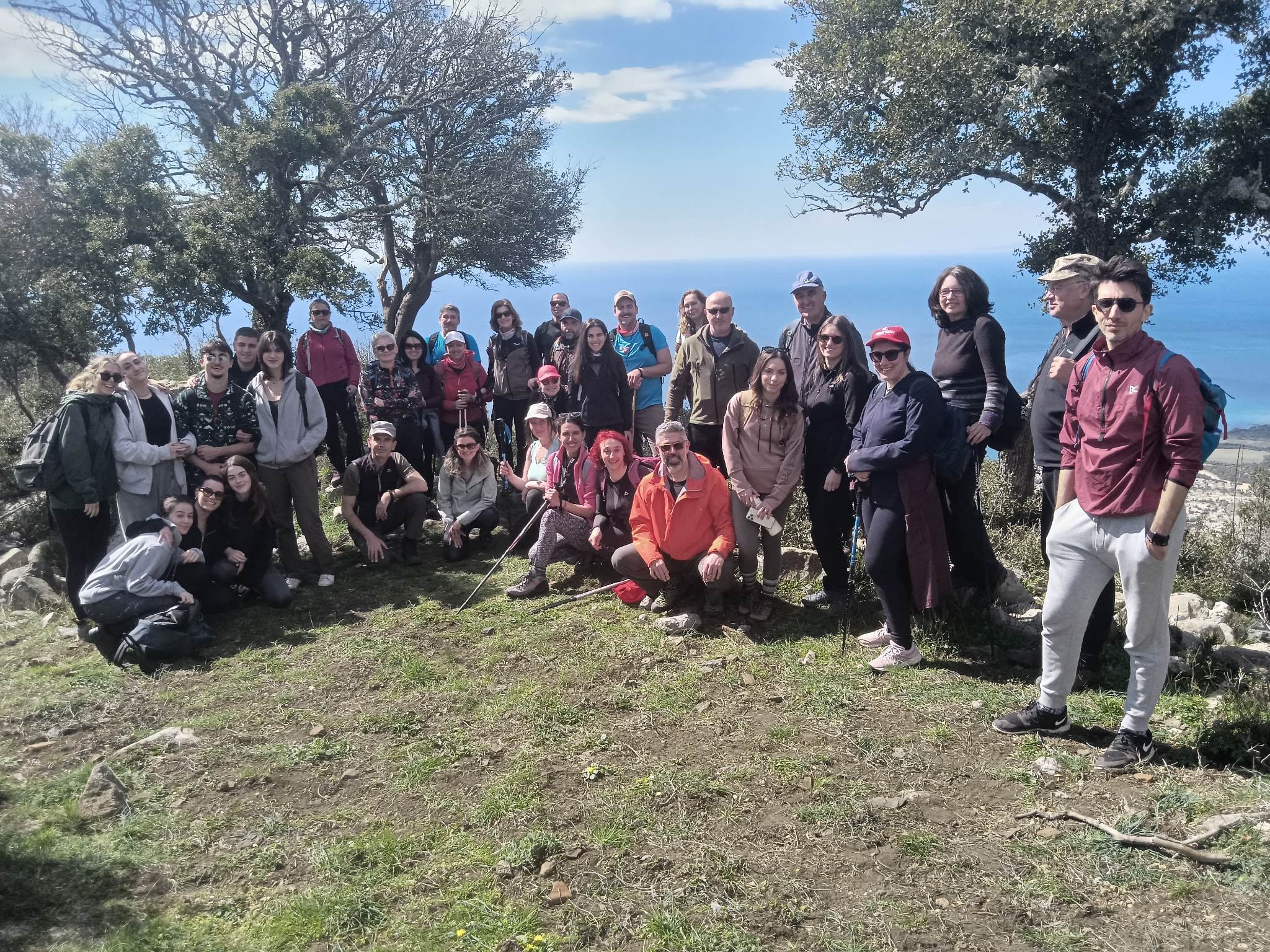 Στην Αρχαία Μαρώνεια περπάτησαν μέλη του ΕΟΣ Κομοτηνής Στην Αρχαία Μαρώνεια περπάτησαν μέλη του ΕΟΣ Κομοτηνής