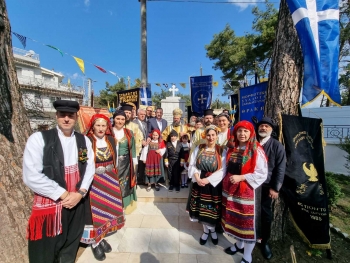Θεία Λειτουργία και Μνημόσυνο των θυμάτων της Γενοκτονίας του Θρακικού Ελληνισμού στον Ιερό Ναό Αγίας Βαρβάρας Κομοτηνής Θεία Λειτουργία και Μνημόσυνο των θυμάτων της Γενοκτονίας του Θρακικού Ελληνισμού στον Ιερό Ναό Αγίας Βαρβάρας Κομοτηνής