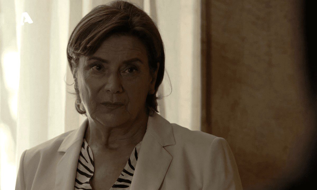 Σασμός: Τέλος Αιμιλία και Παύλος – Χωρίζουν Ντίνα και Βαγγέλης Σασμός: Τέλος Αιμιλία και Παύλος – Χωρίζουν Ντίνα και Βαγγέλης