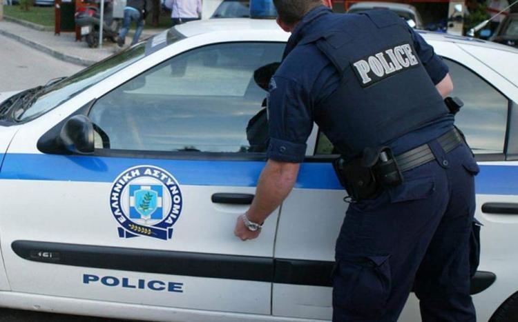 Χαλκιδική: 78χρονος βίαζε τη 16χρονη βαφτισιμιά του – Της έδινε ναρκωτικά και αλκοόλ Χαλκιδική: 78χρονος βίαζε τη 16χρονη βαφτισιμιά του – Της έδινε ναρκωτικά και αλκοόλ