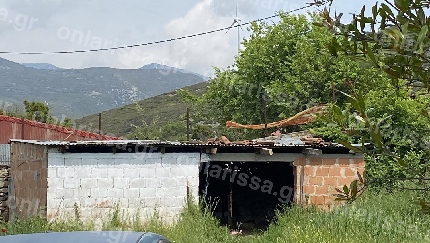 Λάρισα: Ανθρώπινο κρανίο και οστά βρέθηκαν σε αποθήκη Λάρισα: Ανθρώπινο κρανίο και οστά βρέθηκαν σε αποθήκη