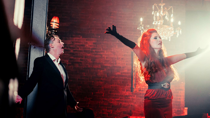 To θρυλικό «Showmustgoon» των Queenσε μία ιδιαίτερη ερμηνευτική διασκευή από τους Operatical