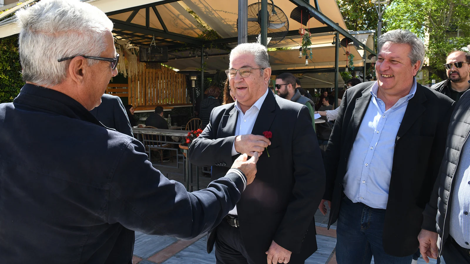 Δημήτρης Κουτσούμπας: Καλή Ανάσταση για τον ελληνικό λαό με πιο δυνατό ΚΚΕ Δημήτρης Κουτσούμπας: Καλή Ανάσταση για τον ελληνικό λαό με πιο δυνατό ΚΚΕ