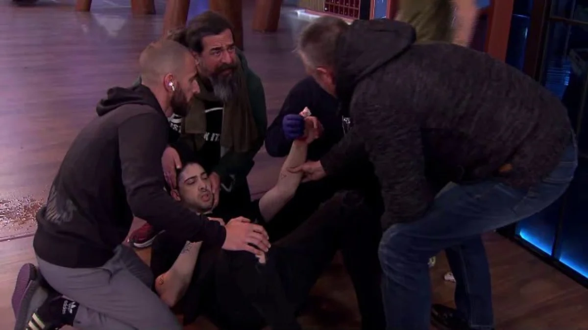 Σοκ στο MasterChef: λιποθύμησε παίκτης μετά από ατύχημα στην κουζίνα! (video)