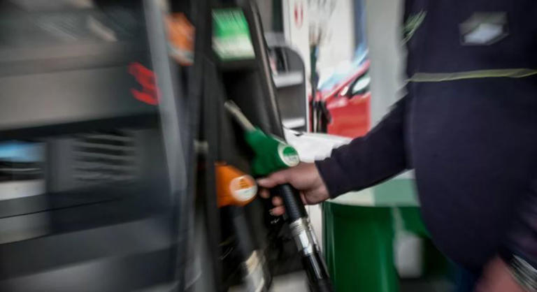 Fuel Pass 3: «Παράθυρο» για νέα επιδότηση καυσίμων – Ποιες είναι οι νέες προβλέψεις για την τιμή της βενζίνης το Πάσχα Fuel Pass 3: «Παράθυρο» για νέα επιδότηση καυσίμων – Ποιες είναι οι νέες προβλέψεις για την τιμή της βενζίνης το Πάσχα