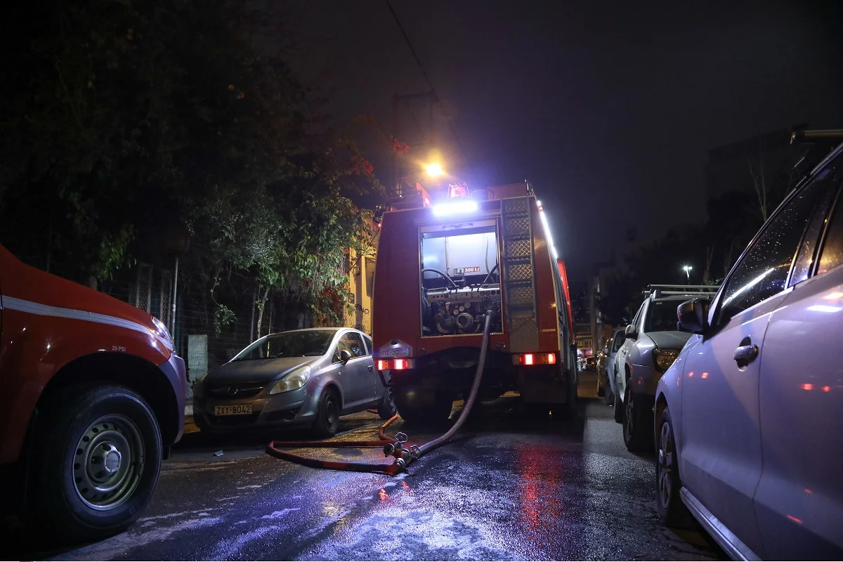 Θεσσαλονίκη: Φωτιά ξέσπασε σε πυλωτή πολυκατοικίας – Κάηκαν αυτοκίνητα και μηχανή Θεσσαλονίκη: Φωτιά ξέσπασε σε πυλωτή πολυκατοικίας – Κάηκαν αυτοκίνητα και μηχανή