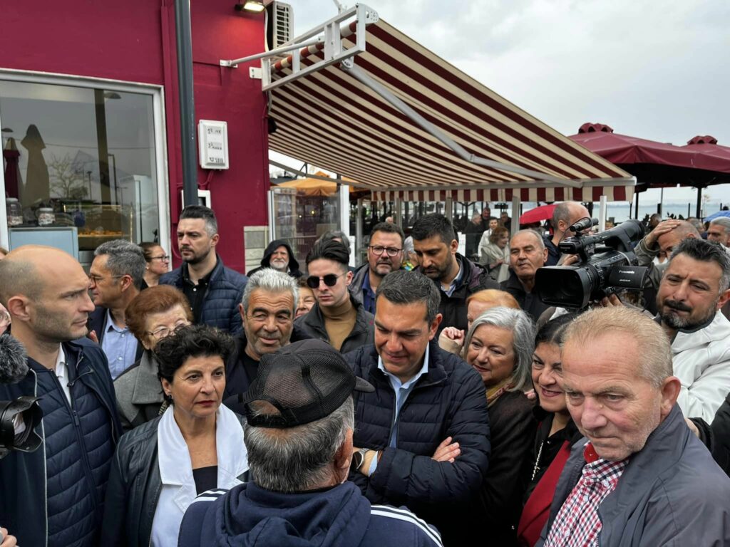 Τσίπρας από Χαλκιδική: Ως εδώ, ήρθε η ώρα για μία μεγάλη πολιτική αλλαγή Τσίπρας από Χαλκιδική: Ως εδώ, ήρθε η ώρα για μία μεγάλη πολιτική αλλαγή