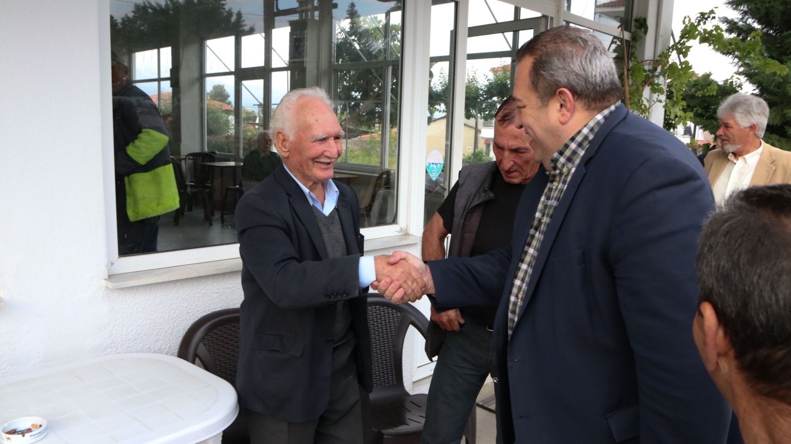 Οι αγρότες της Ροδόπης παρά τις δυσκολίες επιμένουν. Περιοδεία Ευριπίδη Στυλιανίδη στα χωριά, Αμβροσία, Παλλάδιο, Γλυκονέρι, Σάλπη και Νέα Καλλίστη Οι αγρότες της Ροδόπης παρά τις δυσκολίες επιμένουν. Περιοδεία Ευριπίδη Στυλιανίδη στα χωριά, Αμβροσία, Παλλάδιο, Γλυκονέρι, Σάλπη και Νέα Καλλίστη