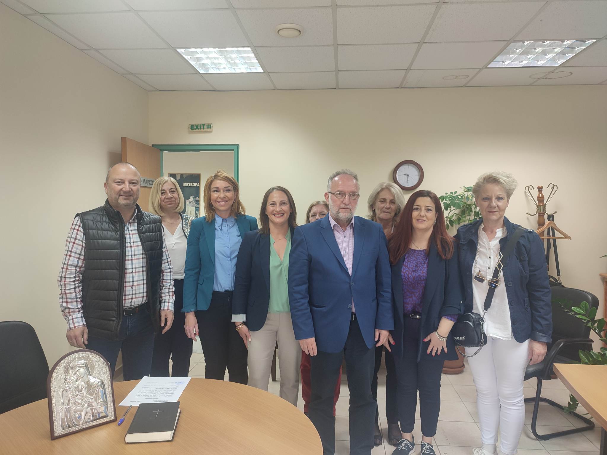 Ορκίστηκαν έξι υπάλληλοι του προγράμματος Βοήθεια στο Σπίτι του Δήμου Μαρωνείας-Σαπών Ορκίστηκαν έξι υπάλληλοι του προγράμματος Βοήθεια στο Σπίτι του Δήμου Μαρωνείας-Σαπών