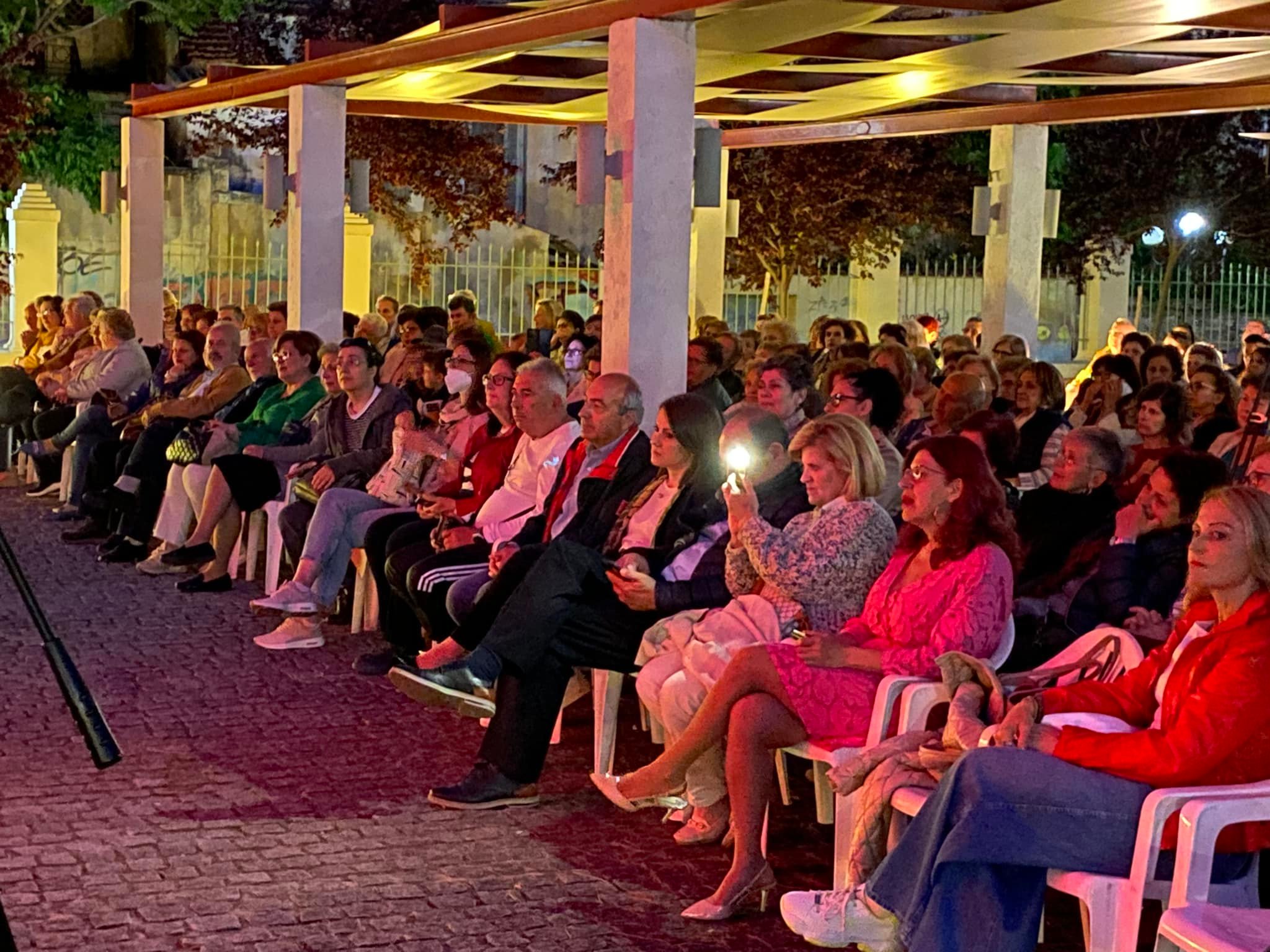Κομοτηνή: “Καλησπέρα κ.Μάνο” -Μουσικό αφιέρωμα στο Μάνο Χατζηδάκι στην αυλή της Τσανακλείου (φωτος) Κομοτηνή: “Καλησπέρα κ.Μάνο” -Μουσικό αφιέρωμα στο Μάνο Χατζηδάκι στην αυλή της Τσανακλείου (φωτος)