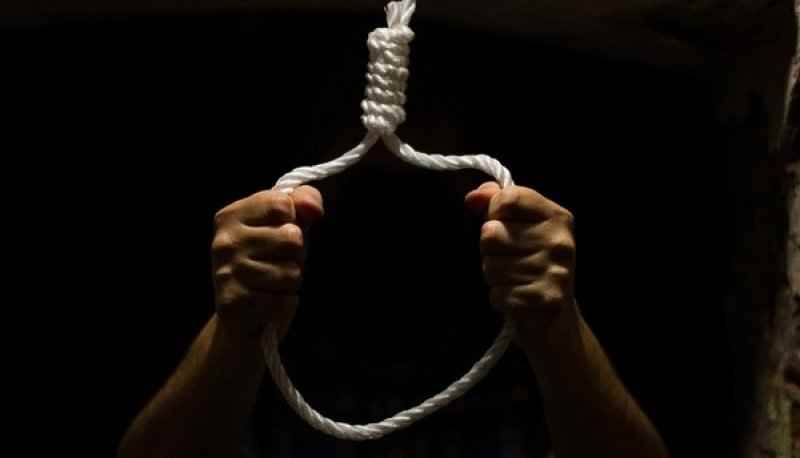 Έδωσε τέλος στη ζωή της μια 17χρονη κοπέλα στα Κανάλια Μαγνησίας -Τη νεαρή εντόπισαν οι συγγενείς της, απαγχονισμένη μέσα στο σπίτι της Έδωσε τέλος στη ζωή της μια 17χρονη κοπέλα στα Κανάλια Μαγνησίας -Τη νεαρή εντόπισαν οι συγγενείς της, απαγχονισμένη μέσα στο σπίτι της