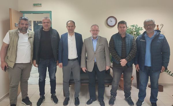 ΣΥΝΑΝΤΗΣΗ ΕΡΓΑΣΙΑΣ ΤΟΥ ΔΗΜΑΡΧΟΥ ΜΑΡΩΝΕΙΑΣ-ΣΑΠΩΝ κ.ΝΤΙΝΟΥ ΧΑΡΙΤΟΠΟΥΛΟΥ ΜΕ ΤΟΝ ΑΝΤΙΠΕΡΙΦΕΡΕΙΑΡΧΗ ΔΙΟΙΚΗΣΗΣ, ΟΙΚΟΝΟΜΙΚΩΝ ΚΑΙ ΑΘΛΗΤΙΣΜΟΥ κ. ΑΧΜΕΤ ΙΜΠΡΑΜ ΓΙΑ ΤΙΣ ΑΘΛΗΤΙΚΕΣ ΥΠΟΔΟΜΕΣ ΤΟΥ ΔΗΜΟΥ ΣΥΝΑΝΤΗΣΗ ΕΡΓΑΣΙΑΣ ΤΟΥ ΔΗΜΑΡΧΟΥ ΜΑΡΩΝΕΙΑΣ-ΣΑΠΩΝ κ.ΝΤΙΝΟΥ ΧΑΡΙΤΟΠΟΥΛΟΥ ΜΕ ΤΟΝ ΑΝΤΙΠΕΡΙΦΕΡΕΙΑΡΧΗ ΔΙΟΙΚΗΣΗΣ, ΟΙΚΟΝΟΜΙΚΩΝ ΚΑΙ ΑΘΛΗΤΙΣΜΟΥ κ. ΑΧΜΕΤ ΙΜΠΡΑΜ ΓΙΑ ΤΙΣ ΑΘΛΗΤΙΚΕΣ ΥΠΟΔΟΜΕΣ ΤΟΥ ΔΗΜΟΥ