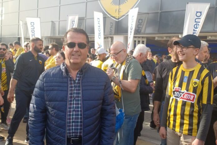 Super League: Έζησε ως παρατηρητής την φιέστα της ΑΕΚ στην Αγία Σοφιά ο Κομοτηναίος Μανώλης Ταπατζάς Super League: Έζησε ως παρατηρητής την φιέστα της ΑΕΚ στην Αγία Σοφιά ο Κομοτηναίος Μανώλης Ταπατζάς