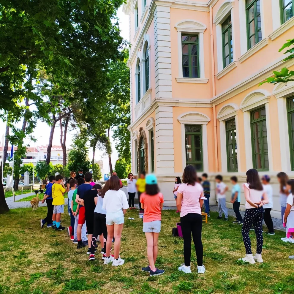 Δημοτική Βιβλιοθήκη Κομοτηνής: Πρόσκληση σε Δημοτικά Σχολεία και Νηπιαγωγεία του Δήμου Κομοτηνής για δράσεις, κατασκευές και περιβαλλοντικά παιχνίδια, με έμφαση στη ζωντανή επικοινωνία Δημοτική Βιβλιοθήκη Κομοτηνής: Πρόσκληση σε Δημοτικά Σχολεία και Νηπιαγωγεία του Δήμου Κομοτηνής για δράσεις, κατασκευές και περιβαλλοντικά παιχνίδια, με έμφαση στη ζωντανή επικοινωνία