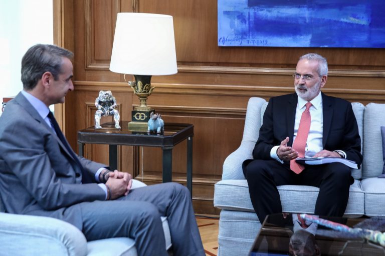 Ποια ονόματα ακούγονται για τις θέσεις των υπουργών στην υπηρεσιακή κυβέρνηση Σαρμά Ποια ονόματα ακούγονται για τις θέσεις των υπουργών στην υπηρεσιακή κυβέρνηση Σαρμά