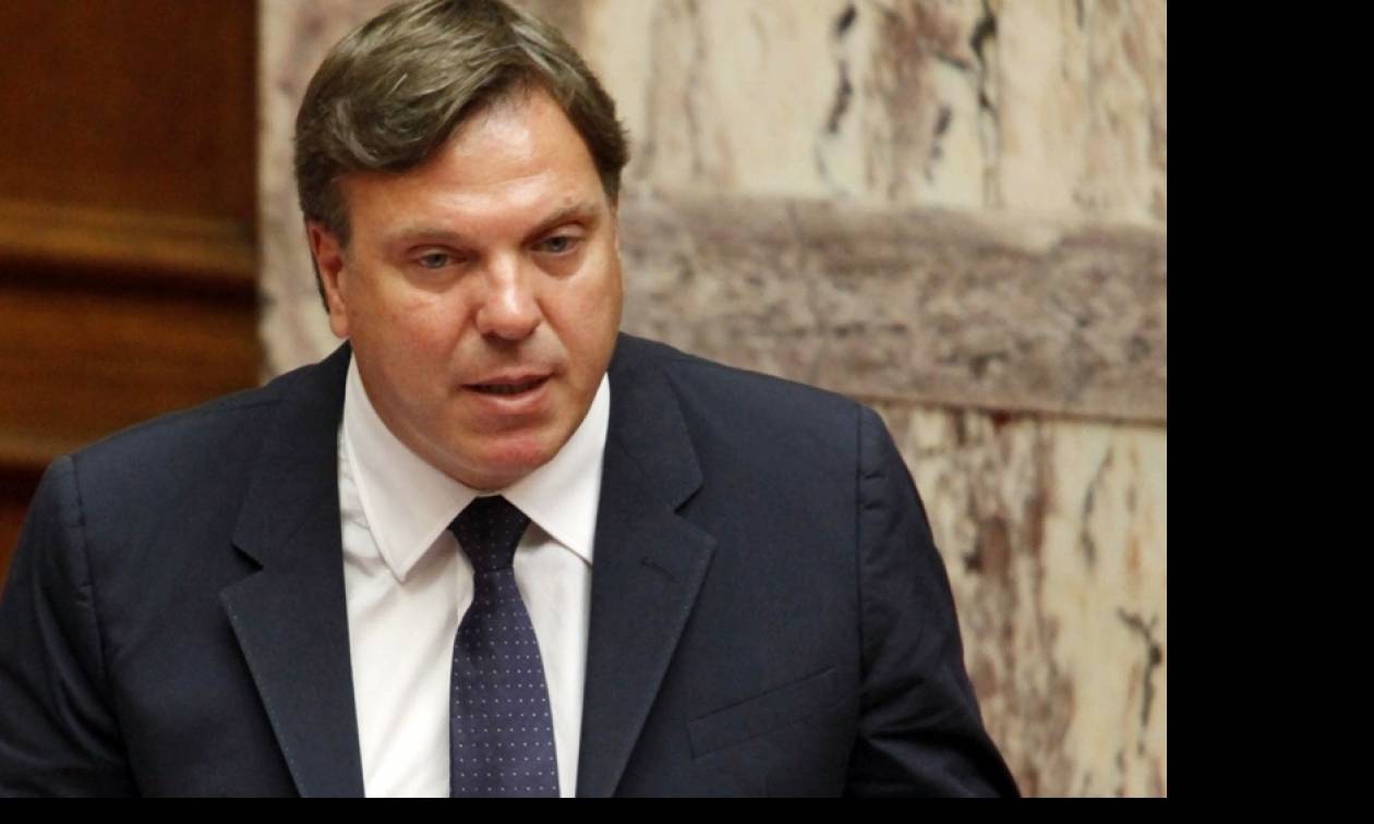Γιώργος Πεταλωτής: Ο «νόμος Κατρούγκαλου» ξεκλήρισε τη μεσαία τάξη Γιώργος Πεταλωτής: Ο «νόμος Κατρούγκαλου» ξεκλήρισε τη μεσαία τάξη