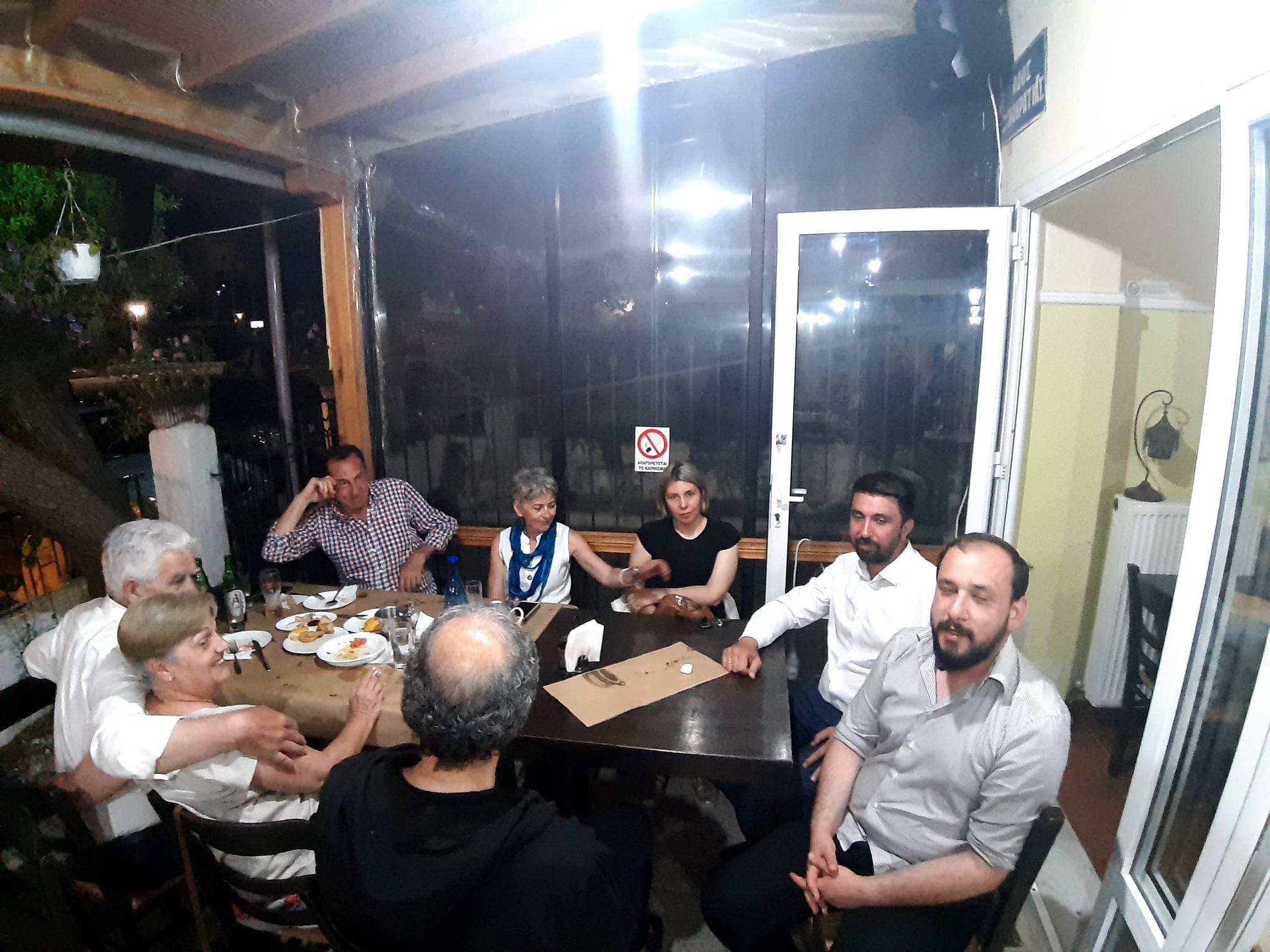 Κομοτηνή: Ο Οζγκιούρ Φερχάτ με στελέχη του τοπικού ΣΥΡΙΖΑ …χαλαρώνουν με μεζεδάκια και προεκλογικές κουβεντούλες.. (φωτος + βιντεο) Κομοτηνή: Ο Οζγκιούρ Φερχάτ με στελέχη του τοπικού ΣΥΡΙΖΑ …χαλαρώνουν με μεζεδάκια και προεκλογικές κουβεντούλες.. (φωτος + βιντεο)