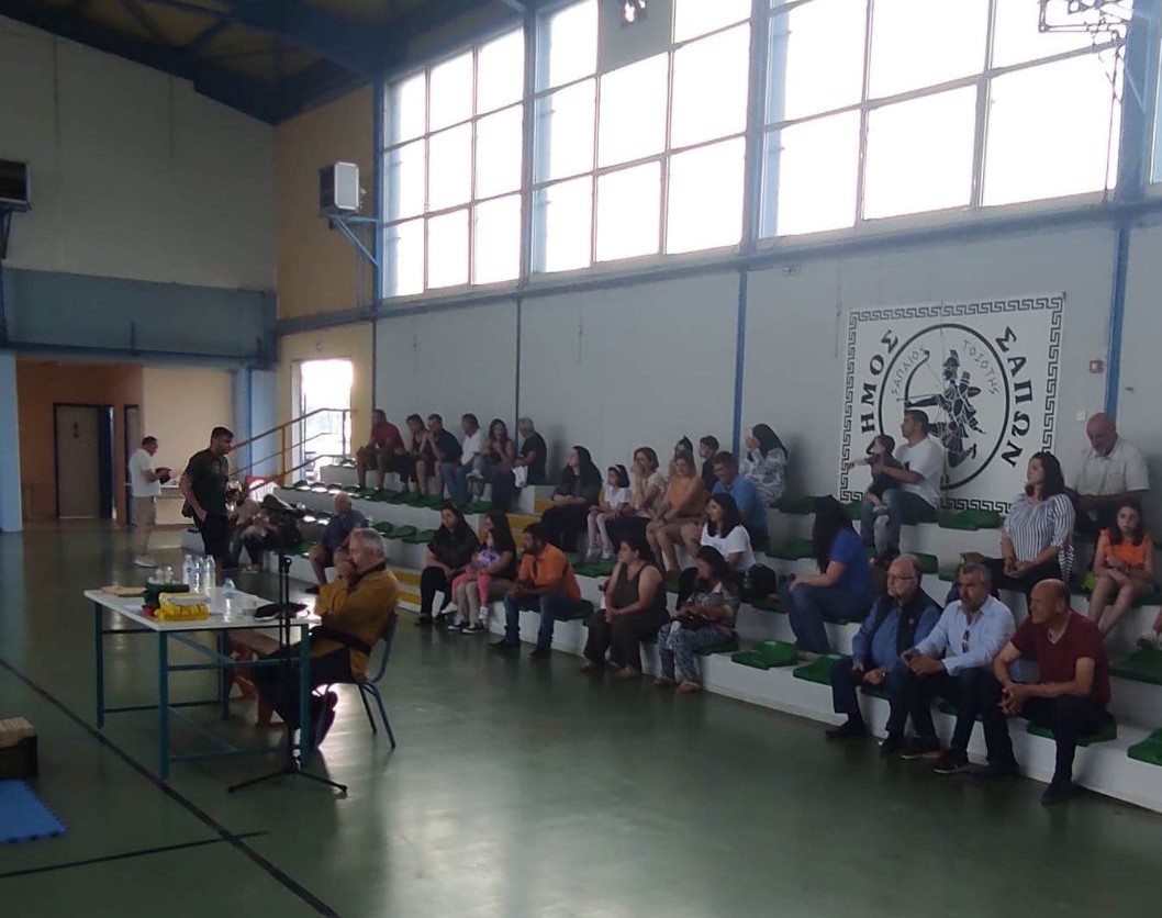 ΣΤΙΣ ΕΚΔΗΛΩΣΕΙΣ ΛΗΞΗΣ ΤΟΥ ΣΥΛΛΟΓΟΥ TAE KWON DO ΚΑΙ ΕΛΠΙΔΑΣ ΣΑΠΩΝ ΠΑΡΑΒΡΕΘΗΚΕ Ο ΔΗΜΑΡΧΟΣ ΜΑΡΩΝΕΙΑΣ-ΣΑΠΩΝ Κ.ΝΤΙΝΟΣ ΧΑΡΙΤΟΠΟΥΛΟΣ ΣΤΙΣ ΕΚΔΗΛΩΣΕΙΣ ΛΗΞΗΣ ΤΟΥ ΣΥΛΛΟΓΟΥ TAE KWON DO ΚΑΙ ΕΛΠΙΔΑΣ ΣΑΠΩΝ ΠΑΡΑΒΡΕΘΗΚΕ Ο ΔΗΜΑΡΧΟΣ ΜΑΡΩΝΕΙΑΣ-ΣΑΠΩΝ Κ.ΝΤΙΝΟΣ ΧΑΡΙΤΟΠΟΥΛΟΣ