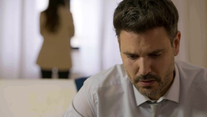 Παγιδευμένοι: Ανατροπή με τη δολοφονία του δικαστή – Η Άννα αντιμέτωπη με το τέλος! Παγιδευμένοι: Ανατροπή με τη δολοφονία του δικαστή – Η Άννα αντιμέτωπη με το τέλος!