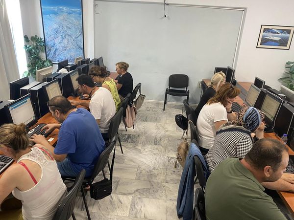 Σπουδαστές του ΣΔΕ Κομοτηνής συμμετείχαν σε πρόγραμμα πιστοποίησης Σπουδαστές του ΣΔΕ Κομοτηνής συμμετείχαν σε πρόγραμμα πιστοποίησης