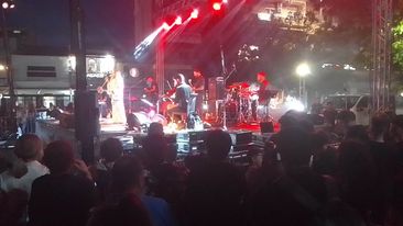 Κομοτηνή: Μάγεψε το κοινό η Ελένη Τσαλιγοπούλου με τις ερμηνείες της (video) Κομοτηνή: Μάγεψε το κοινό η Ελένη Τσαλιγοπούλου με τις ερμηνείες της (video)