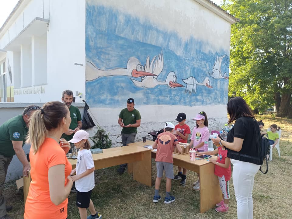 Με επιτυχία το 6ο φεστιβάλ πελαργών στον Πόρο Φερών Με επιτυχία το 6ο φεστιβάλ πελαργών στον Πόρο Φερών