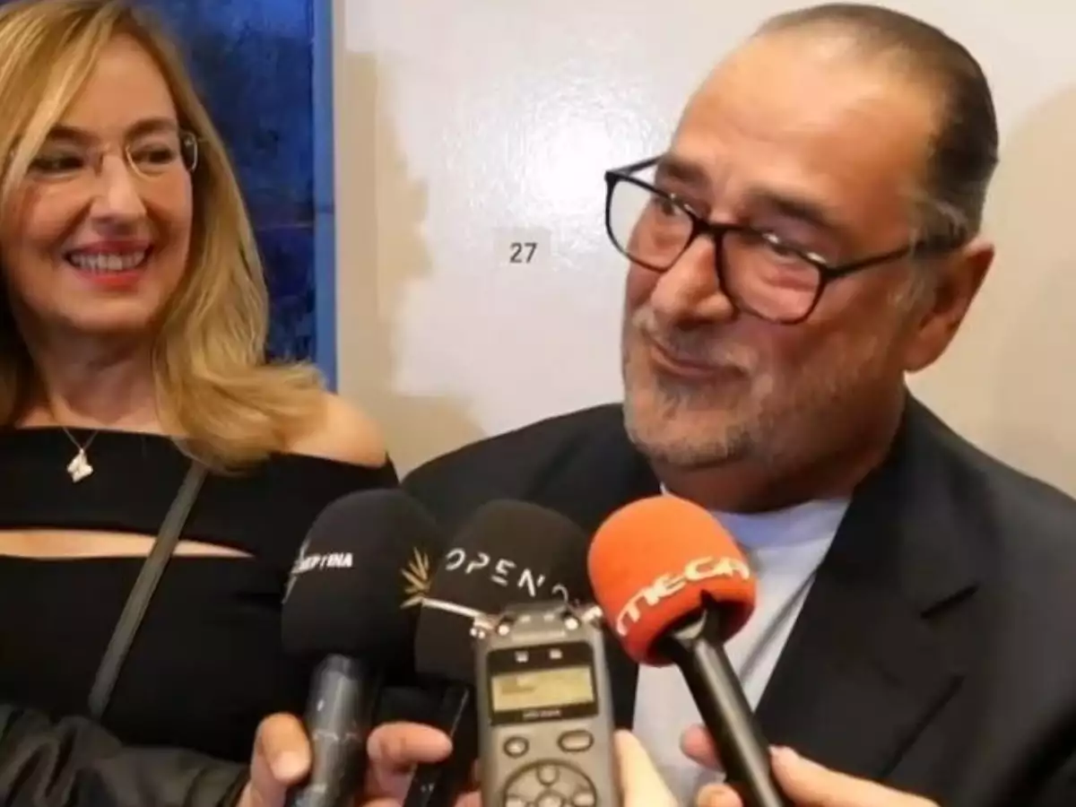 Βασίλης Καρράς: Το νέο του τραγούδι-Επέστρεψε ανανεωμένος ο τραγουδιστής μετά την περιπέτεια της υγείας του (video clip) Βασίλης Καρράς: Το νέο του τραγούδι-Επέστρεψε ανανεωμένος ο τραγουδιστής μετά την περιπέτεια της υγείας του (video clip)