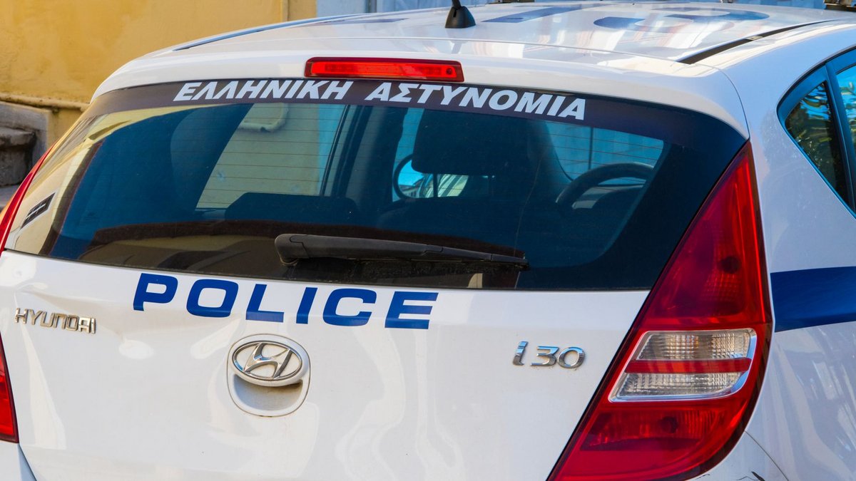 Εξάρθρωση εγκληματικής ομάδας που διακινούσε παράνομα μετανάστες μέσω του Έβρου Εξάρθρωση εγκληματικής ομάδας που διακινούσε παράνομα μετανάστες μέσω του Έβρου