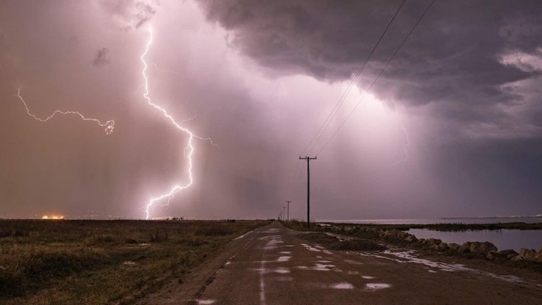 Καιρός-Κλέαρχος Μαρουσάκης : Καταιγίδες με επικίνδυνους κεραυνούς το Σαββατοκύριακο-Ποιες περιοχές θα επηρεαστούν