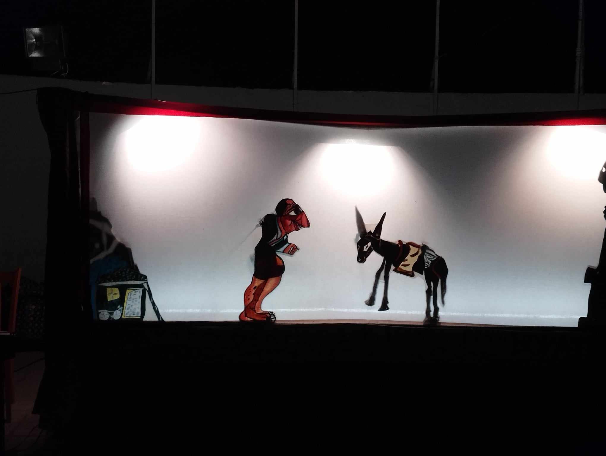 Παράσταση Καραγκιόζη και ζωντανή μουσική στις Σάπες Παράσταση Καραγκιόζη και ζωντανή μουσική στις Σάπες