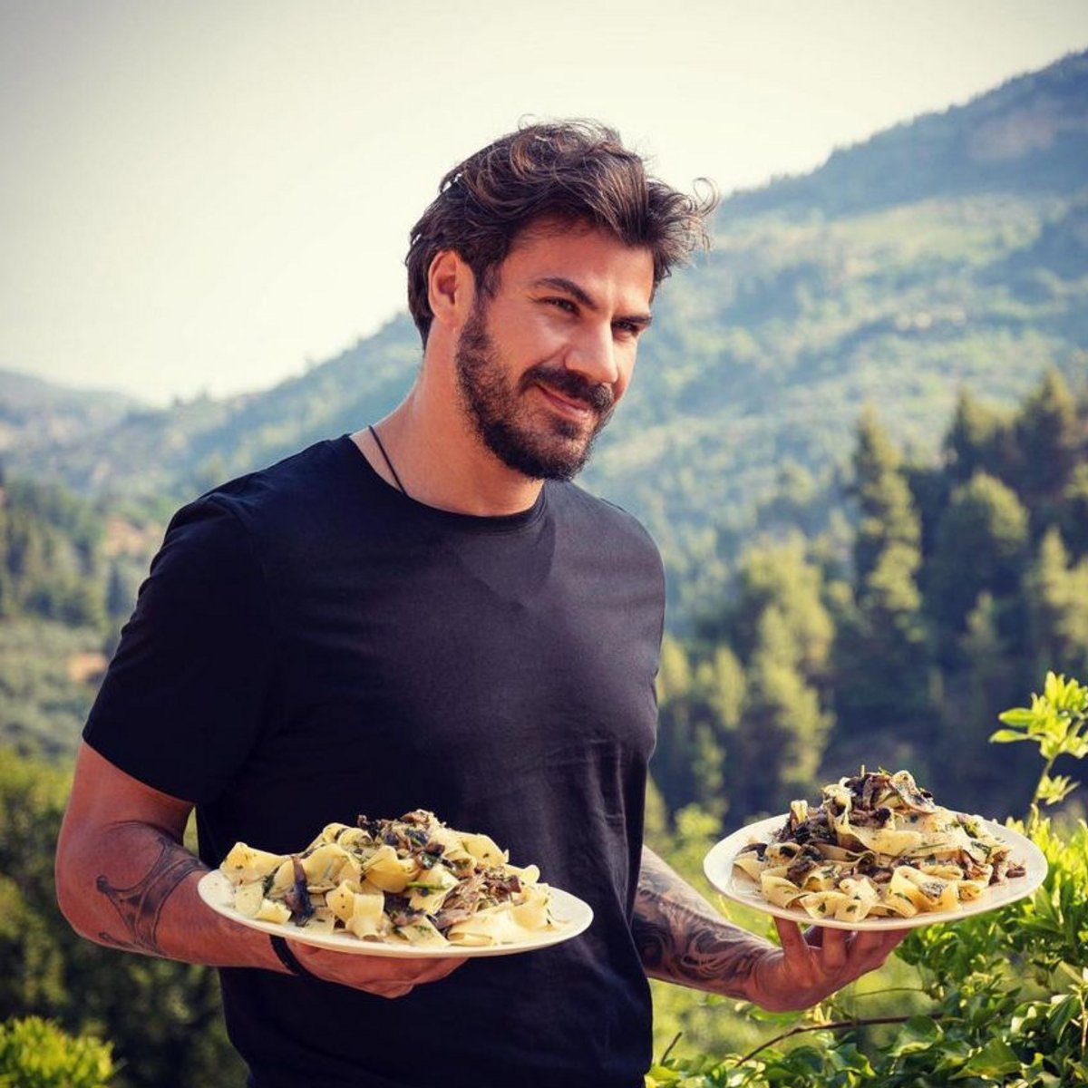 Έβρος: Ο Άκης Πετριτζίκης επέλεξε το Σουφλί για τα πρώτα γυρίσματα της εκπομπής μαγειρικής του, για τη νέα τηλεοπτική σεζόν (video) Έβρος: Ο Άκης Πετριτζίκης επέλεξε το Σουφλί για τα πρώτα γυρίσματα της εκπομπής μαγειρικής του, για τη νέα τηλεοπτική σεζόν (video)