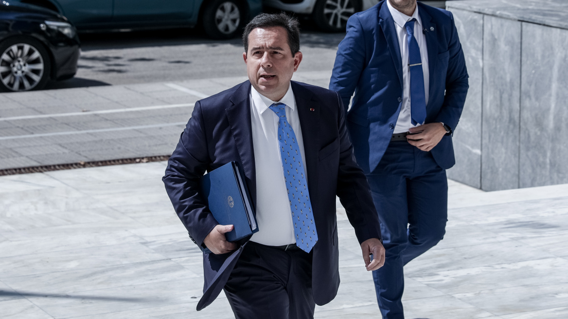 Στην Αλεξανδρουπολη έρχεται ο υπουργός Προστασίας του Πολίτη, Νότης Μηταράκης -Το πρόγραμμα των συναντήσεών του. Πιθανόν να ακυρωθεί λόγω της φωτιάς στην Σαρωνίδα Στην Αλεξανδρουπολη έρχεται ο υπουργός Προστασίας του Πολίτη, Νότης Μηταράκης -Το πρόγραμμα των συναντήσεών του. Πιθανόν να ακυρωθεί λόγω της φωτιάς στην Σαρωνίδα