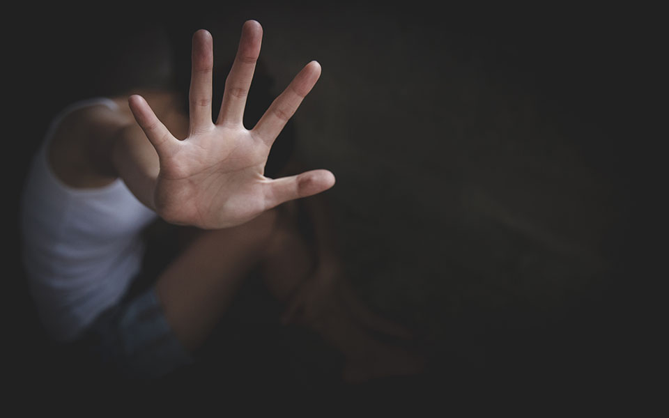 Θεσσαλονίκη: Εφιάλτης για 7χρονο κοριτσάκι- Ασελγούσε εις βάρος του και το εκβίαζε οικογενειακός φίλος Θεσσαλονίκη: Εφιάλτης για 7χρονο κοριτσάκι- Ασελγούσε εις βάρος του και το εκβίαζε οικογενειακός φίλος