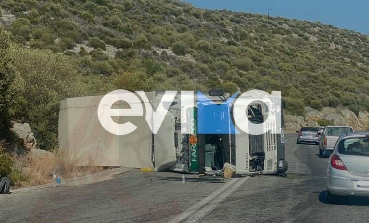 Εύβοια: Τραυματίστηκε οδηγός σε τροχαίο ατύχημα Εύβοια: Τραυματίστηκε οδηγός σε τροχαίο ατύχημα
