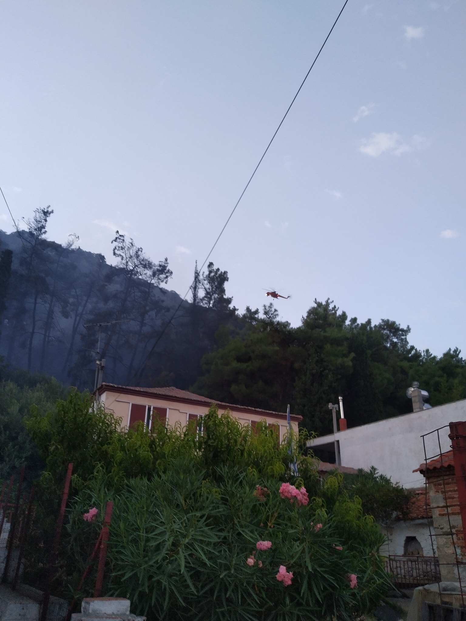 Σβήστηκε η φωτιά στον Ίασμο Σβήστηκε η φωτιά στον Ίασμο